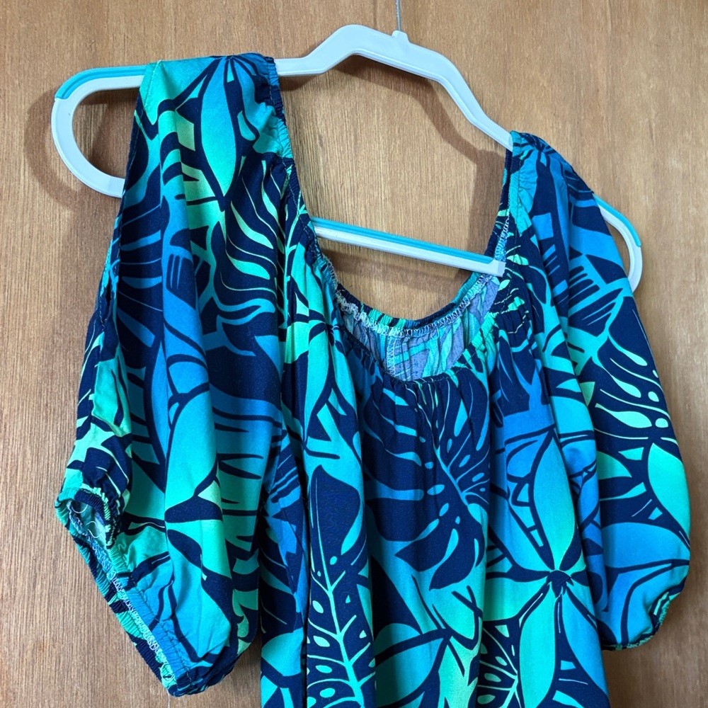 Set of 2 - Women's Hawaiian/Tropical Off-Shoulder Blouses, Size M - Picture 5 of 14